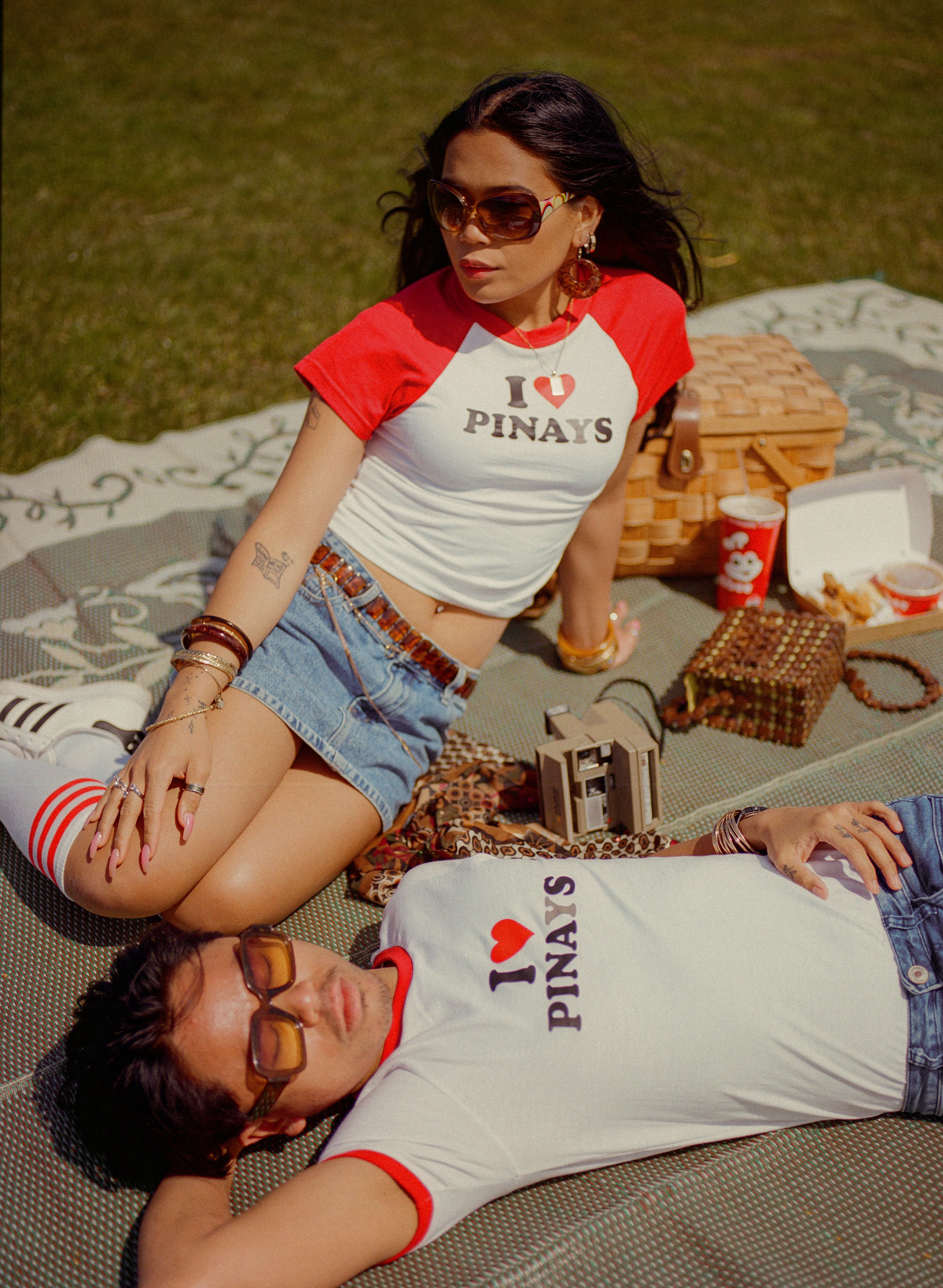 I ❤️ PINAYS I ❤️ PINAS Red Fitted Raglan