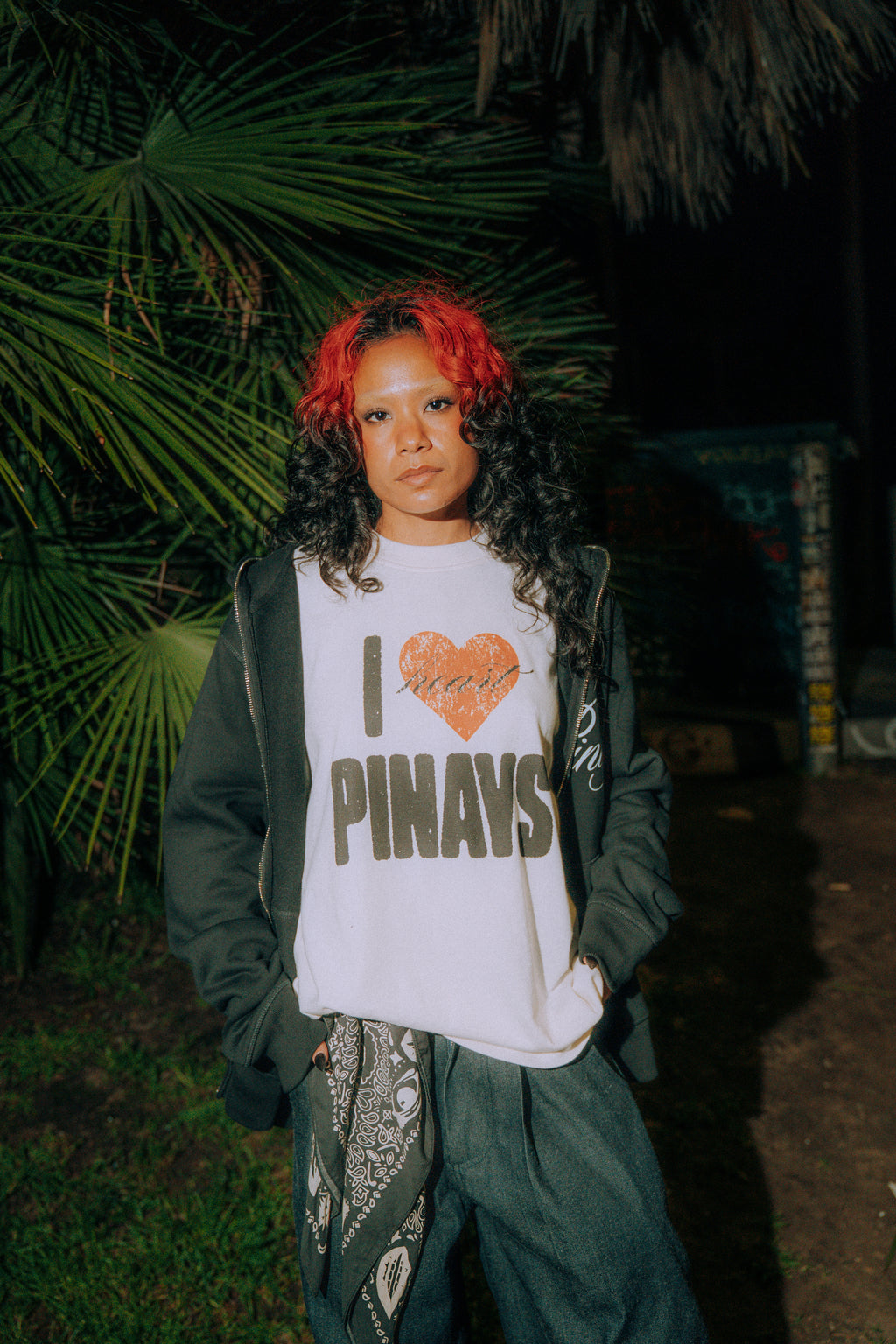 Chalant I ❤️ PINAYS Unisex Heavyweight Tee