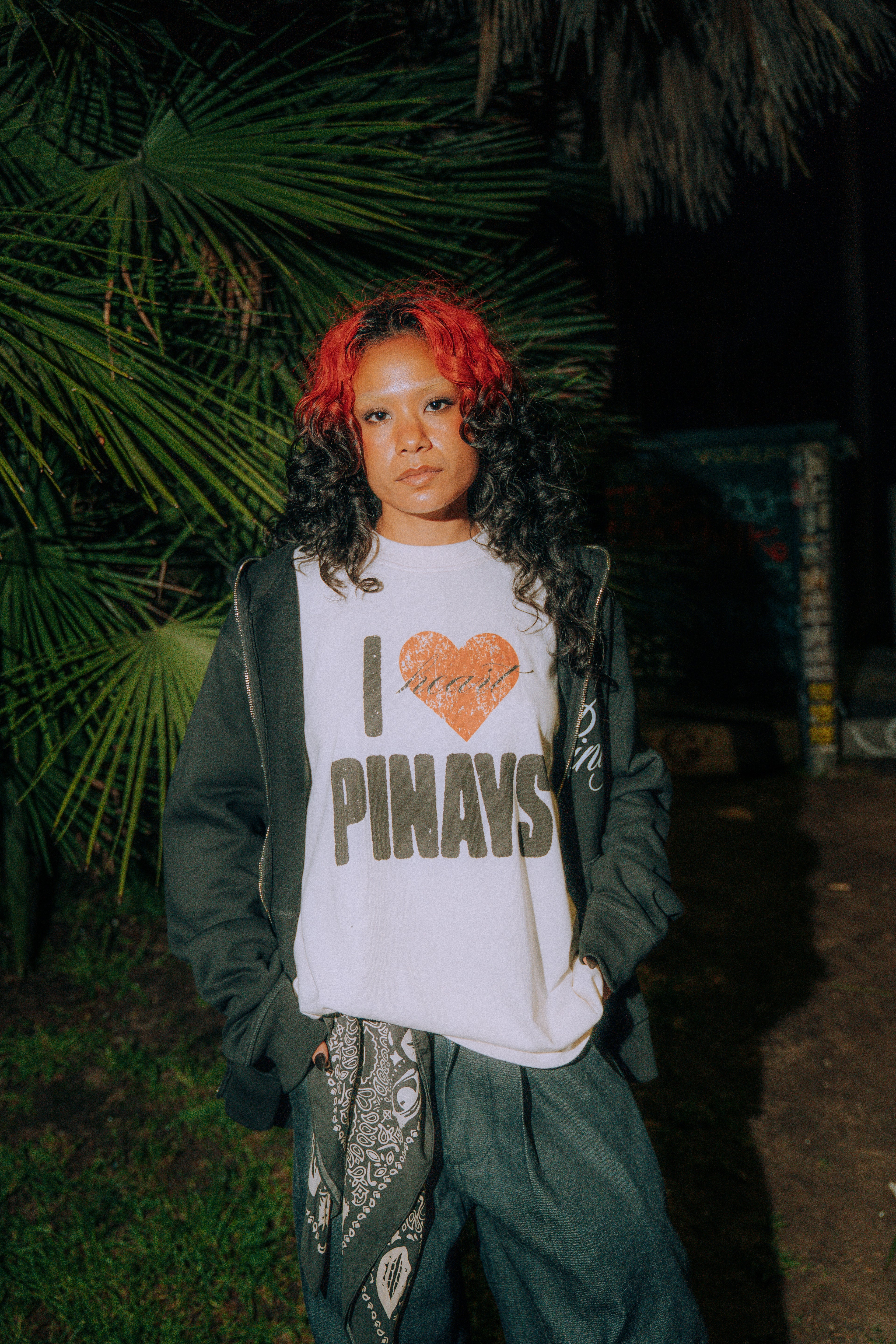 Chalant I ❤️ PINAYS Unisex Heavyweight Tee