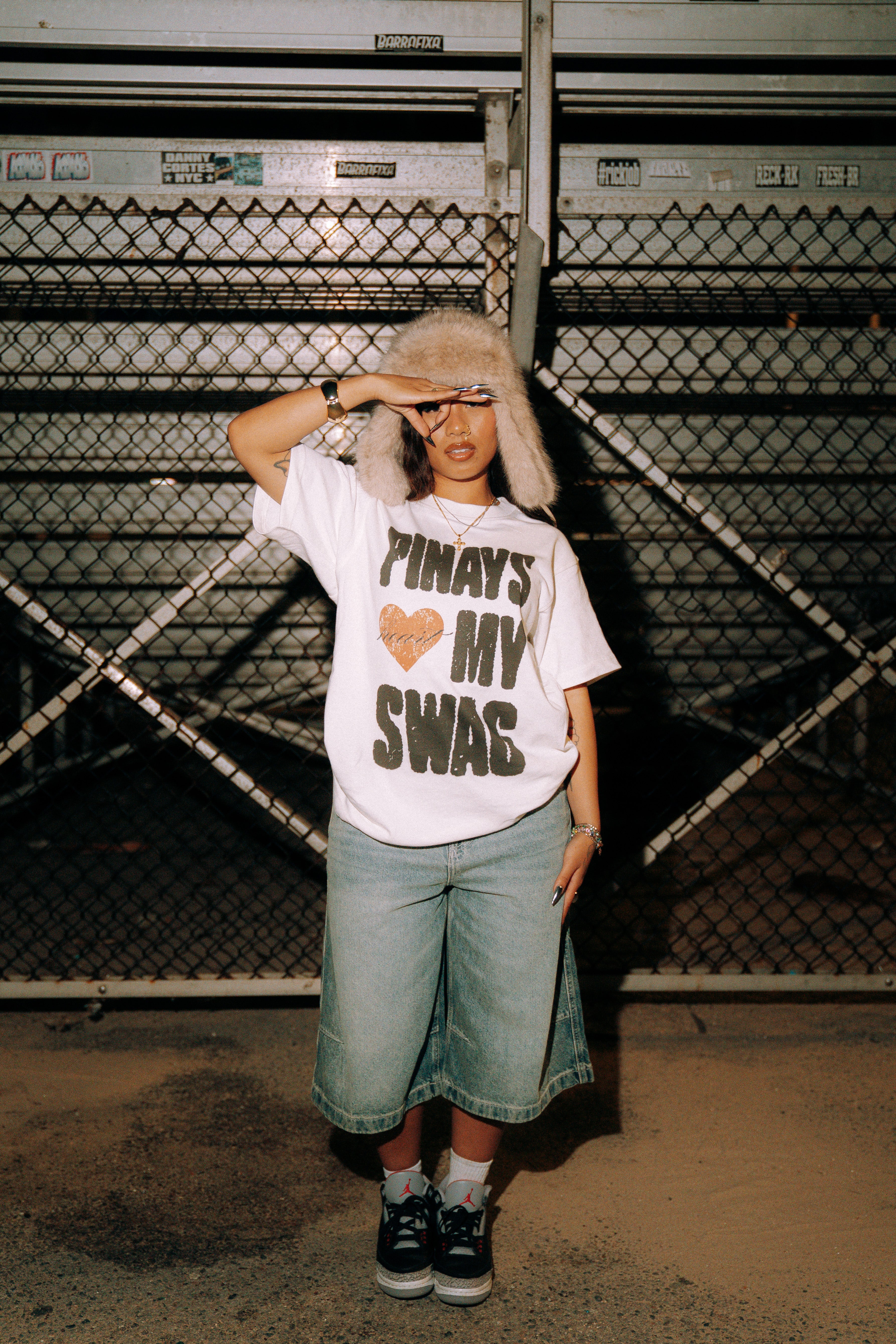 Chalant PINAYS ❤️ MY SWAG Unisex Heavyweight Tee