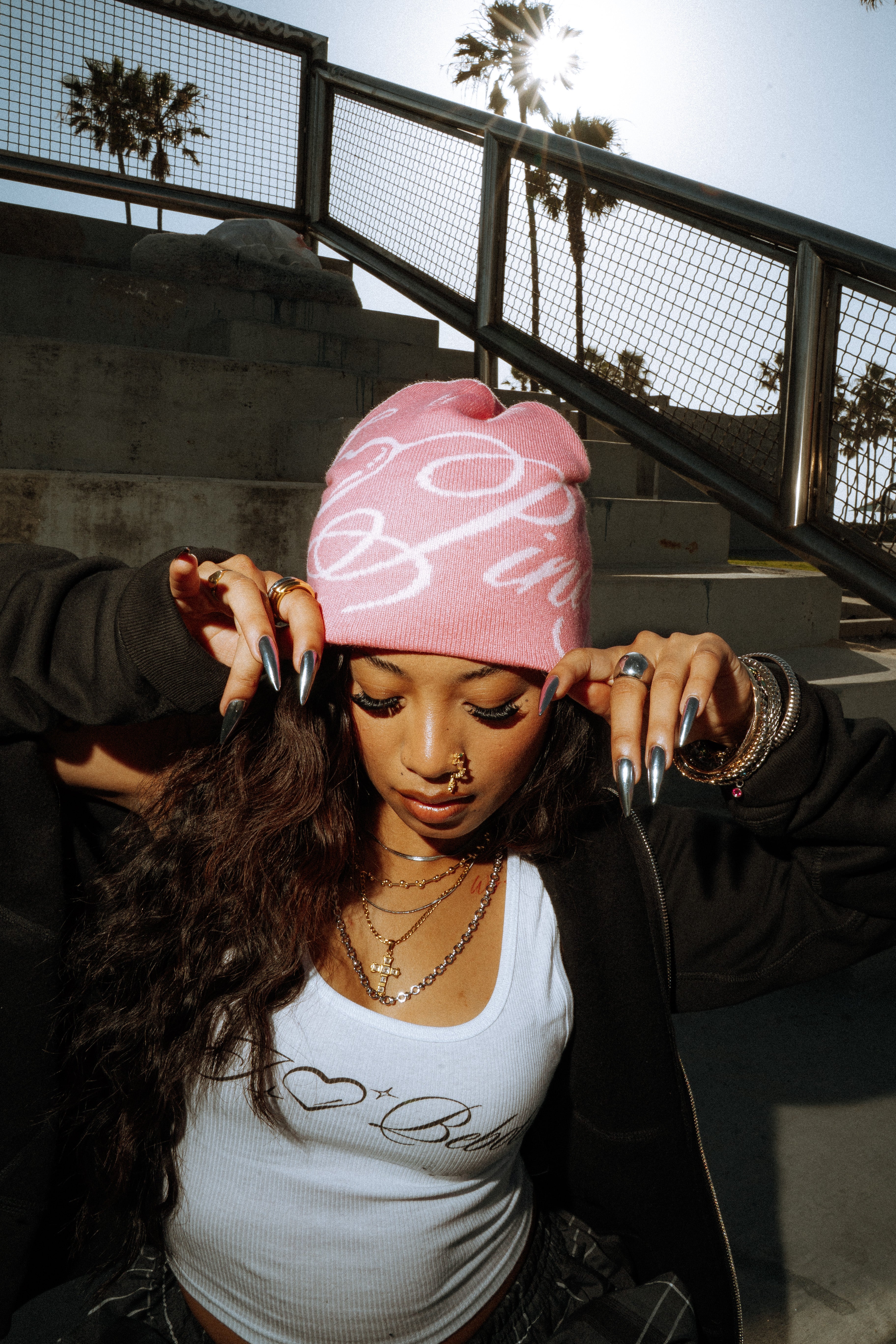 Nonchalant Beanies in Pink and Black 🖤🩷